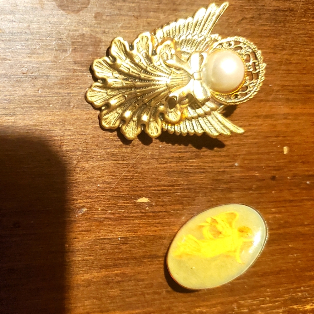 Set Of 2 Angel Pins Brooches Vintage Jewelry Grannycore